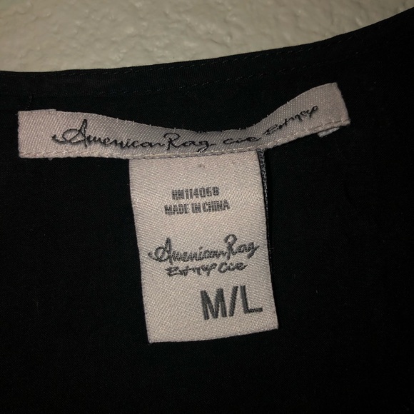 Black Lace Kimono 🖤✨ - Picture 3 of 5